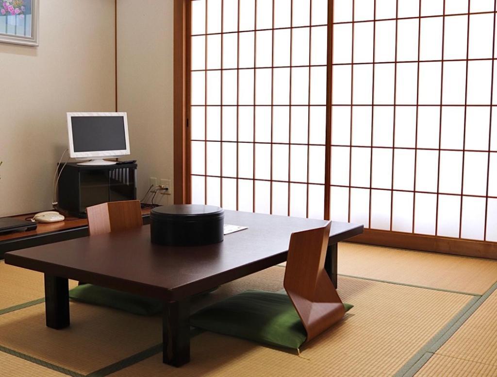 ホテル 筒賀温泉 グリーンスパつつが Akiota エクステリア 写真