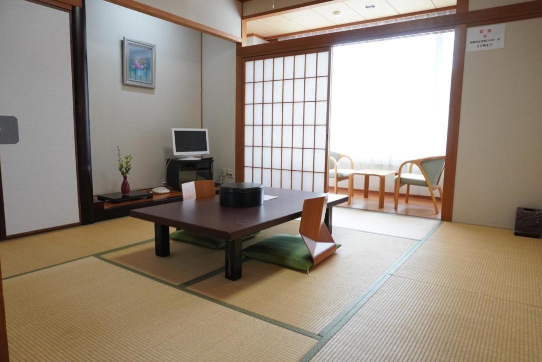ホテル 筒賀温泉 グリーンスパつつが Akiota エクステリア 写真